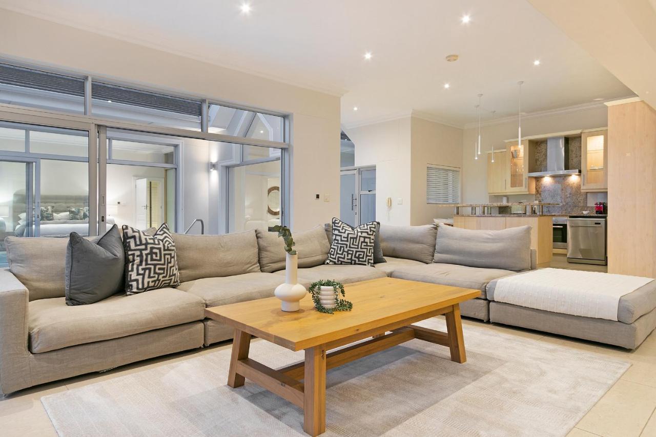 Luxury Serviced Mountain Villa In Constantia Le Cap Extérieur photo